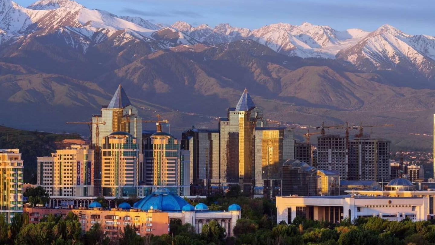 The World Rapid and Blitz 2022 winter wonderland: It's about to get hot in  Almaty 