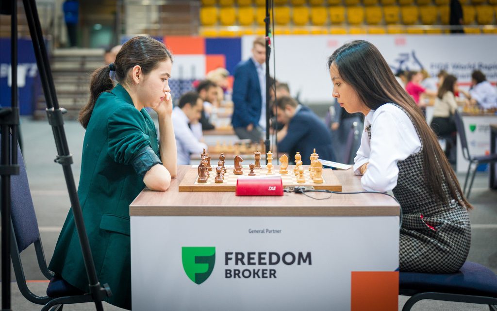 2022 FIDE Women's World Rapid Championship: Tan Takes Tiebreaks