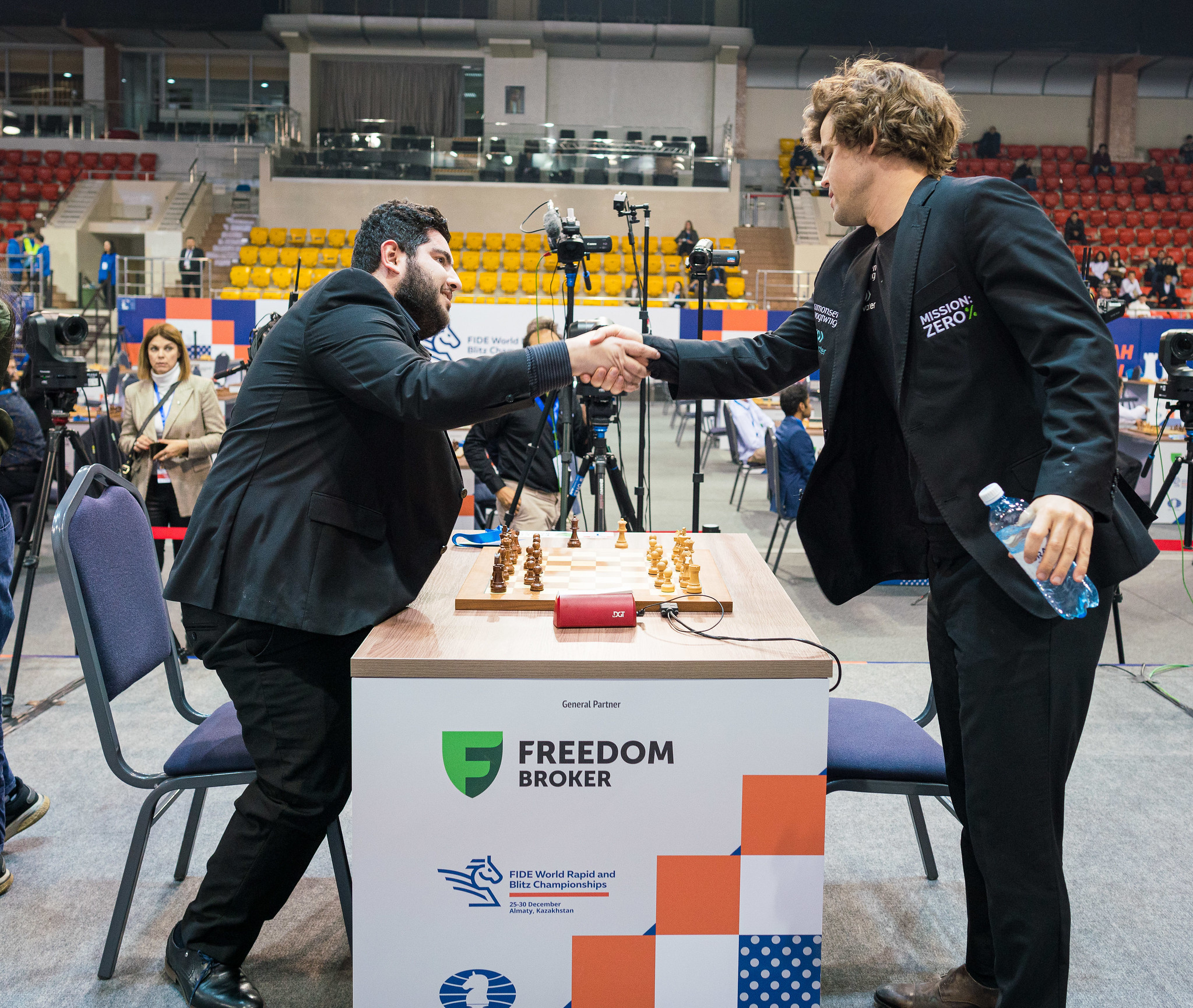 STL Rápido e Blitz 3: So lidera e Grischuk derruba Carlsen